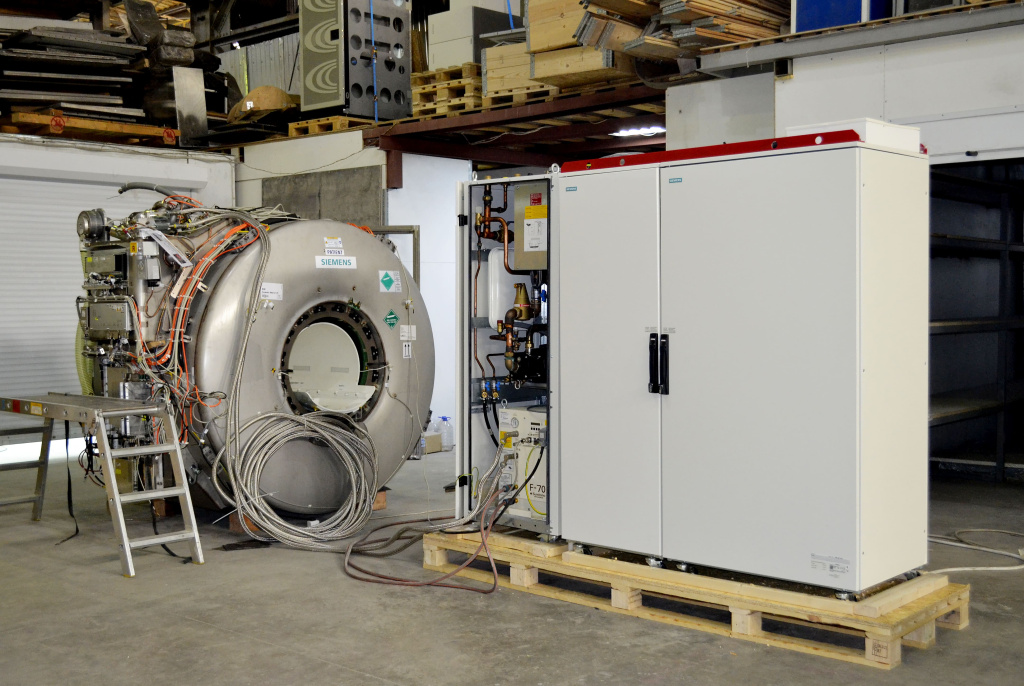 Поставка МРТ Siemens MAGNETOM Amira